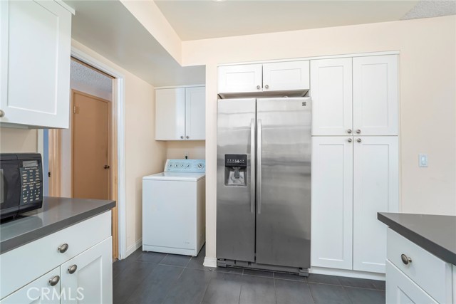 Detail Gallery Image 15 of 27 For 11503 Walcroft St, Lakewood,  CA 90715 - 4 Beds | 2 Baths