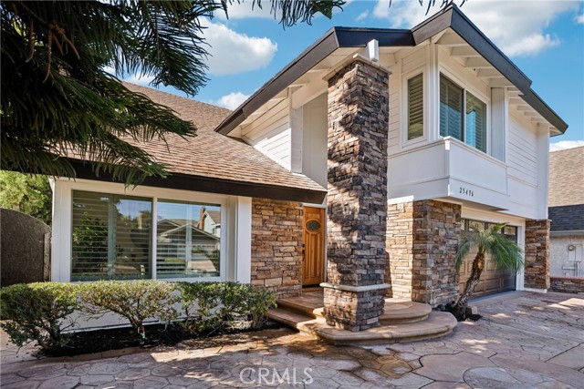 Detail Gallery Image 4 of 50 For 25496 Coral Wood, Lake Forest,  CA 92630 - 5 Beds | 3 Baths