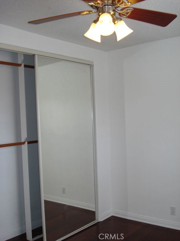 Unit B Triplex Upper Unit 2bed/2ba