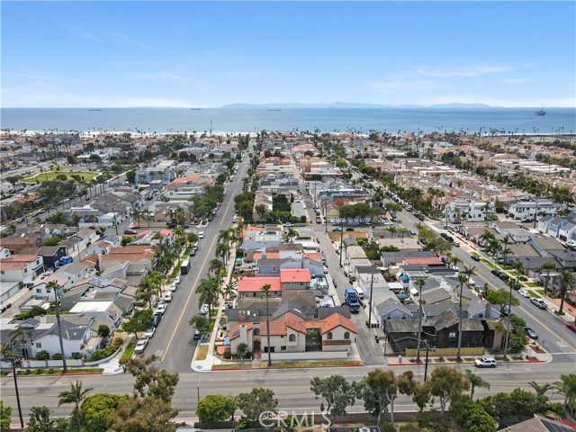 627 19th Street, Huntington Beach CA: https://media.crmls.org/medias/99d70925-3a04-4538-8fb3-e7c4e52785fe.jpg