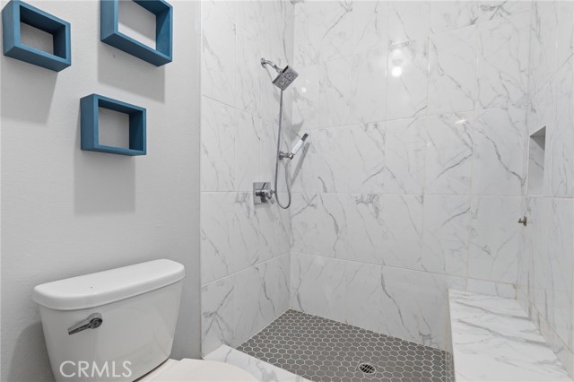 Detail Gallery Image 24 of 27 For 1422 Rock Glen #309,  Glendale,  CA 91205 - 2 Beds | 2 Baths