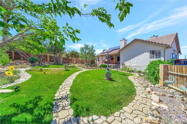 11720 Honeybee Lane, Juniper Hills CA: https://media.crmls.org/medias/99d770ab-bf12-4436-845d-86044c87a4b4.jpg