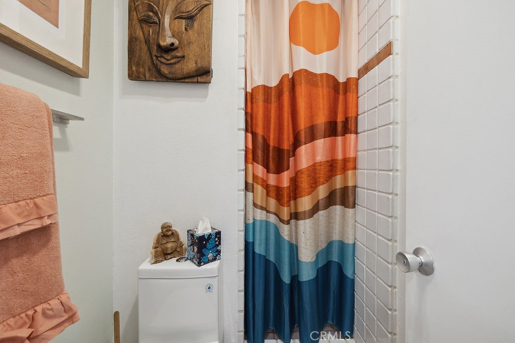 https://media.crmls.org/medias/99d857c6-8dc4-4934-942b-f14dd484db6a.jpg?preset=X-Large