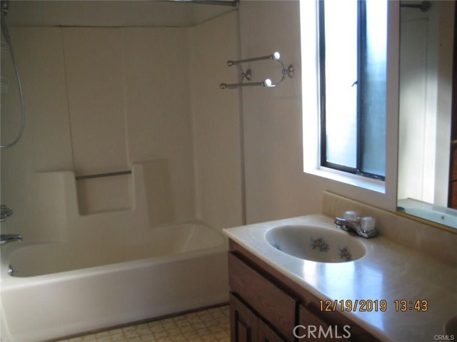 5931 CORBIN Avenue, Tarzana CA: https://media.crmls.org/medias/99d874a0-4fa5-4ff7-a6a2-99fb364154cb.jpg