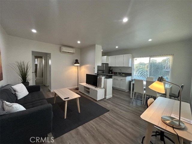 Image 2 for 11422 Iowa Ave #12, Los Angeles, CA 90025