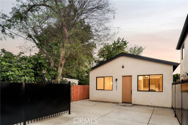 Detail Gallery Image 25 of 28 For 17852 Saticoy St, Reseda,  CA 91335 - – Beds | – Baths