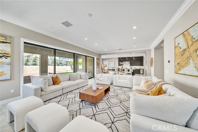 Detail Gallery Image 8 of 52 For 11740 Manchester Way, Porter Ranch,  CA 91326 - 5 Beds | 6 Baths