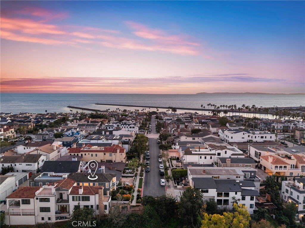 https://media.crmls.org/medias/99dba547-3394-47d7-a7cb-db83e50c8bb6.jpg?preset=X-Large