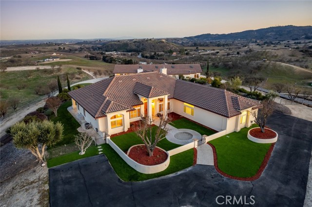 5495 Vista Serrano, Paso Robles CA: https://media.crmls.org/medias/99dc011d-b313-4876-b16b-6b096e90a2e5.jpg