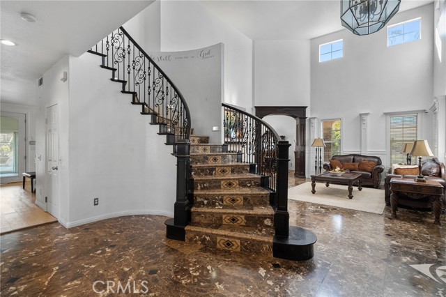 Detail Gallery Image 22 of 69 For 922 Armata Dr, Corona,  CA 92881 - 5 Beds | 4/1 Baths
