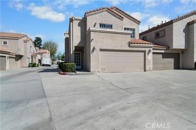1081 E Grand Avenue, Pomona CA: https://media.crmls.org/medias/99dd4adf-e6c4-405b-898a-760aa92351e6.jpg