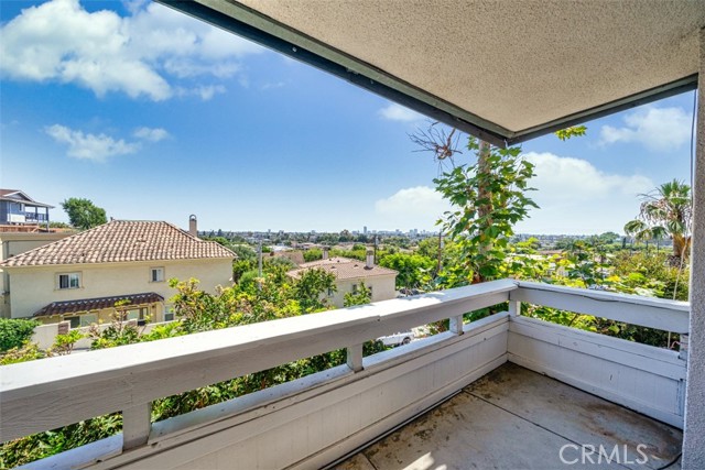 Detail Gallery Image 16 of 31 For 2525 E 19th St #23,  Signal Hill,  CA 90755 - 1 Beds | 1 Baths