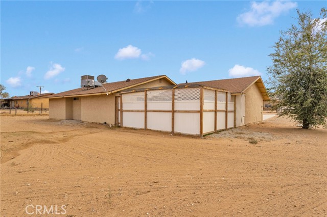 22612 Viento Road, Apple Valley CA: https://media.crmls.org/medias/99dd9298-ca9d-4edc-b0c2-aac5198ef894.jpg