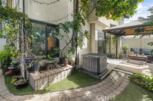 Detail Gallery Image 40 of 45 For 345 S Monte Vista, La Habra,  CA 90631 - 2 Beds | 3 Baths