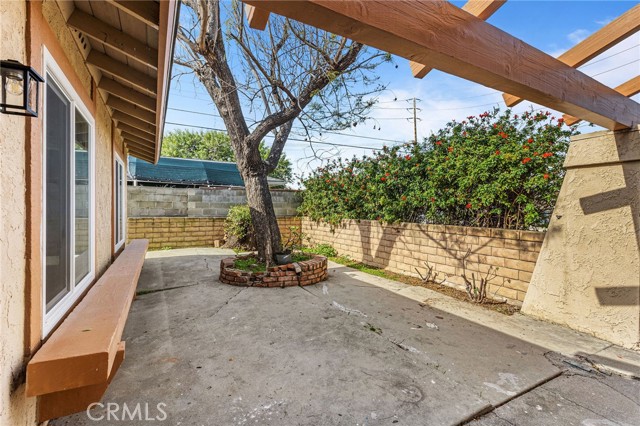 1760 Fitzgerald Road photo 2