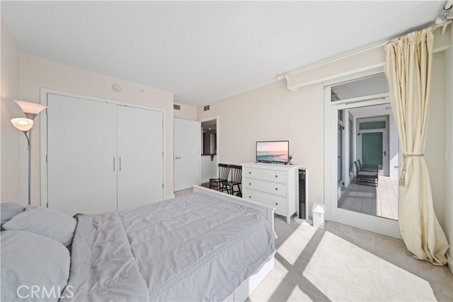 3131 Michelson Drive, Irvine CA: https://media.crmls.org/medias/99de3457-85f0-409b-affe-93a9575ab699.jpg
