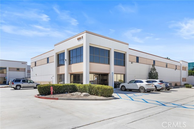 620 S Magnolia Avenue, Ontario CA: https://media.crmls.org/medias/99e066f4-a04d-4478-b595-5662fa6c1462.jpg