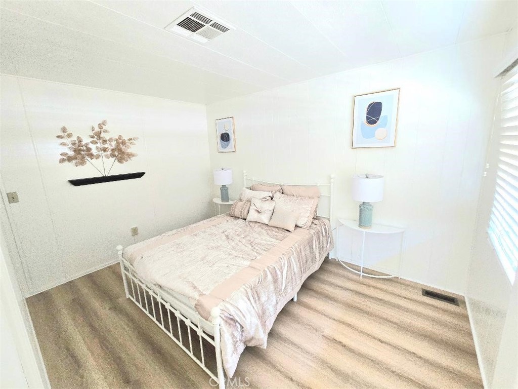 MLS #OC25221547 image #11