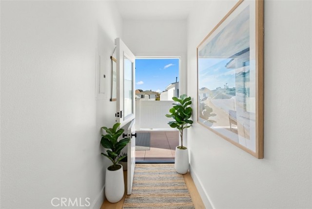 Detail Gallery Image 42 of 60 For 315 Lugonia St, Newport Beach,  CA 92663 - 4 Beds | 4 Baths