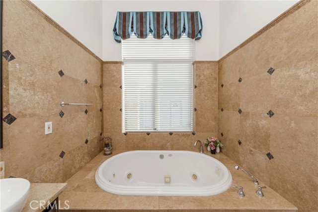 Detail Gallery Image 48 of 70 For 1309 W Valley View Dr, Fullerton,  CA 92833 - 5 Beds | 4/1 Baths