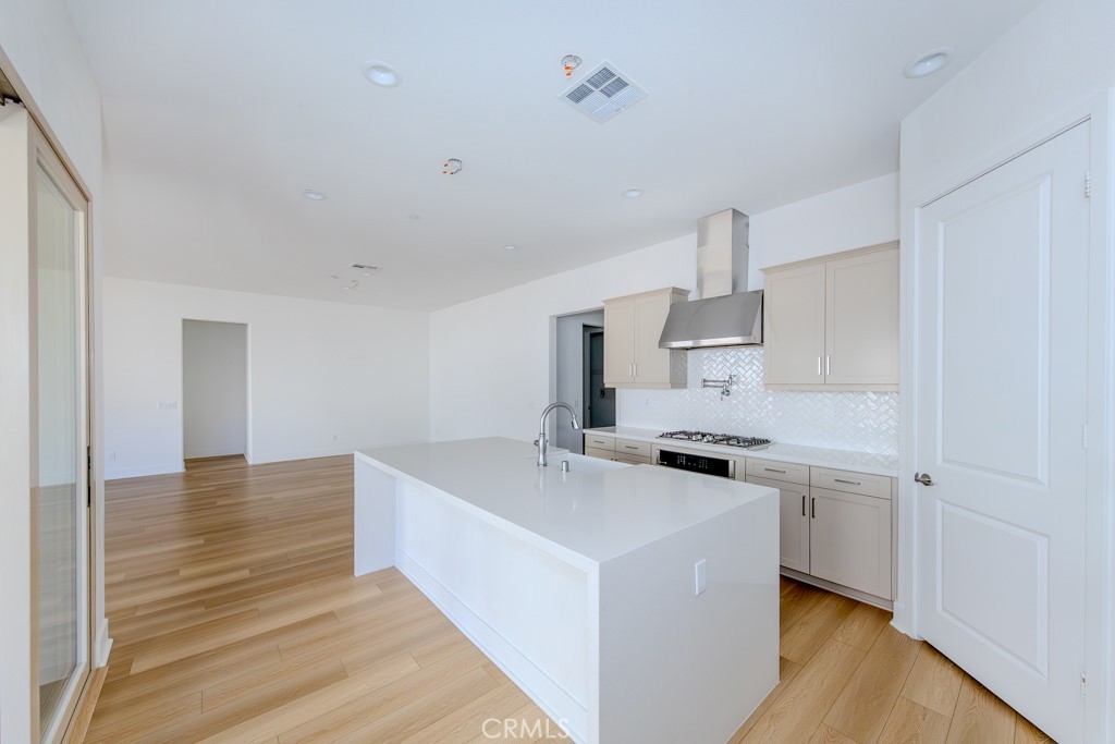 MLS #PW25046447 img 3