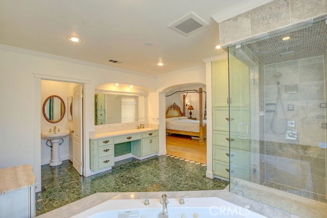 4923 Golden West Avenue, Temple City CA: https://media.crmls.org/medias/99e3f145-6fa4-4da8-9b3d-a4c13676e38f.jpg
