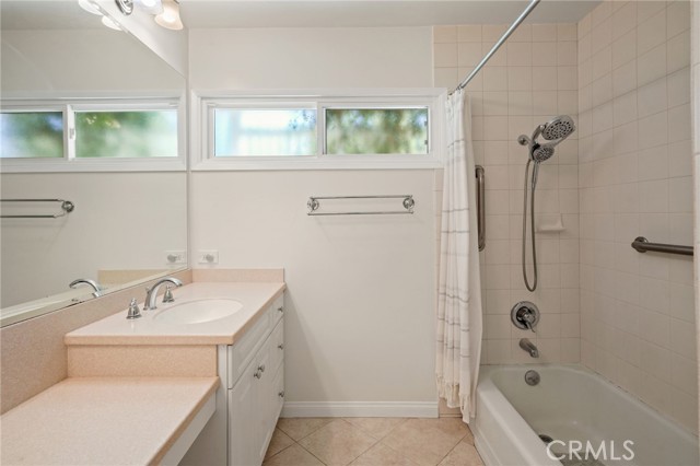 Detail Gallery Image 16 of 34 For 8313 Hillary Dr, West Hills,  CA 91304 - 4 Beds | 2 Baths