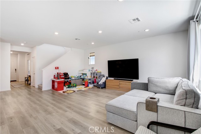 Image 4 of 27 For 2278 Yuzu Street