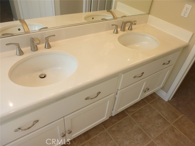 Detail Gallery Image 39 of 46 For 141 Trofello Ln, Aliso Viejo,  CA 92656 - 2 Beds | 2/1 Baths