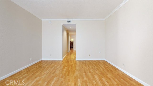 Detail Gallery Image 19 of 37 For 4641 Fulton Ave #103,  Sherman Oaks,  CA 91423 - 2 Beds | 2/1 Baths