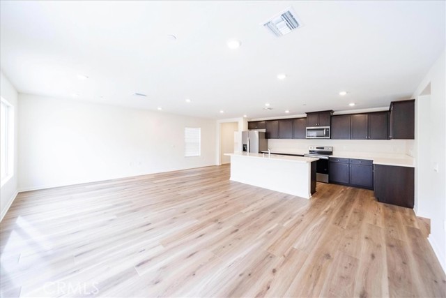 Detail Gallery Image 12 of 47 For 25432 Cetara, Homeland,  CA 92548 - 5 Beds | 3/1 Baths