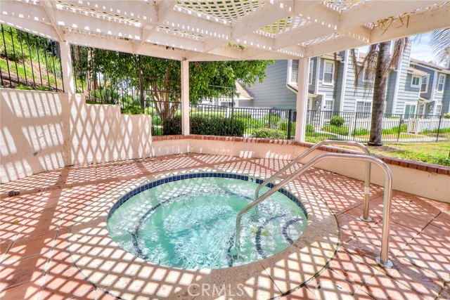 345 Jeremiah Drive, Simi Valley CA: https://media.crmls.org/medias/99e69e9a-6018-4858-b327-bd27923bec1b.jpg