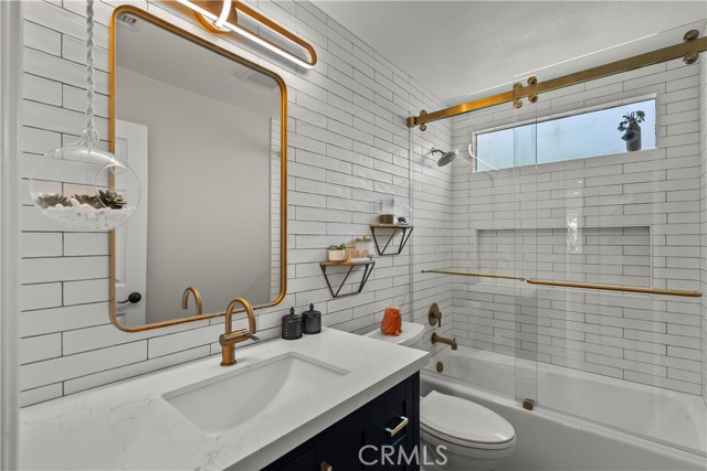 Detail Gallery Image 36 of 75 For 25880 Parma Ct, Valencia,  CA 91355 - 4 Beds | 3 Baths