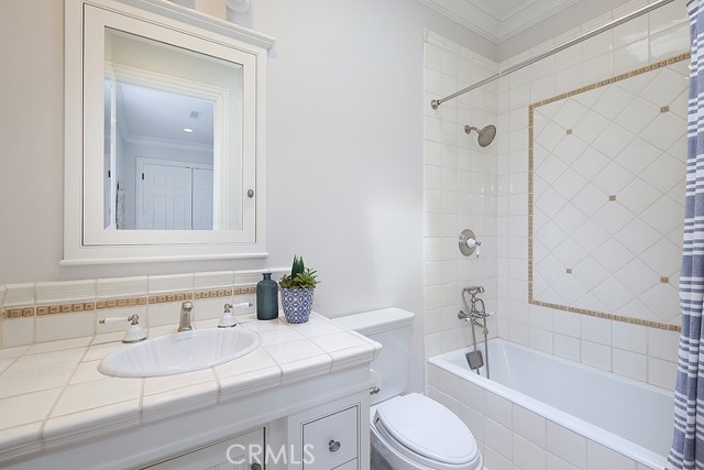 Detail Gallery Image 20 of 29 For 1718 Port Westbourne, Newport Beach,  CA 92660 - 5 Beds | 5/1 Baths
