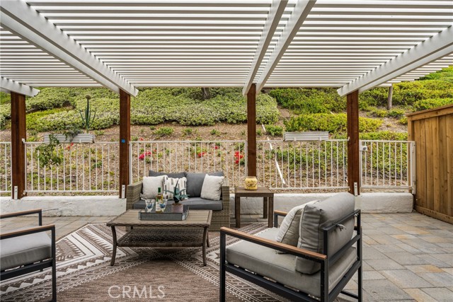 Image 26 of 63 For 28871 Oakview