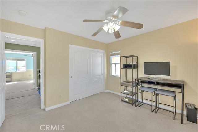 Image 44 of 62 For 40688 La Salle