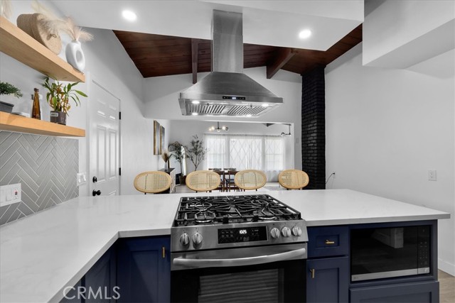 140 E 69th Street, Long Beach CA: https://media.crmls.org/medias/99e935b8-65c0-435d-afe6-7d08ca16e809.jpg