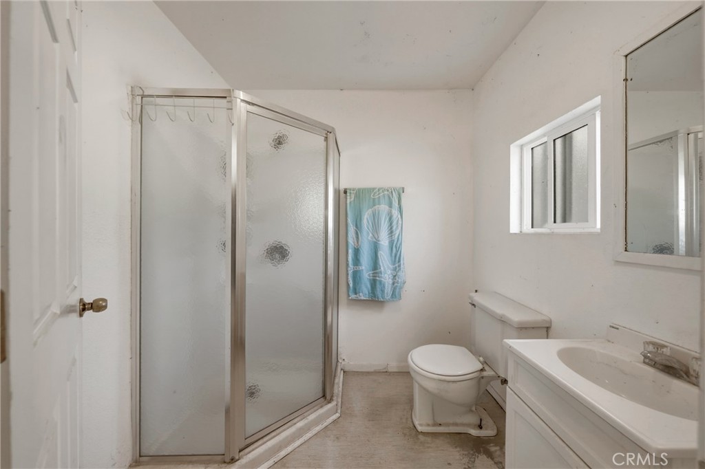 https://media.crmls.org/medias/99e96d5a-0793-4225-b155-2977b2fbc8ac.jpg?preset=X-Large