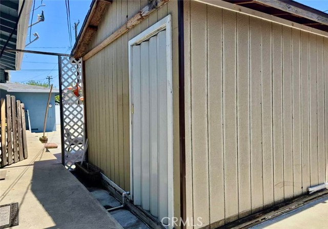 722 N Philadelphia Street, Anaheim CA: https://media.crmls.org/medias/99e9a418-70a8-4f9b-b194-2a9f916e81b6.jpg