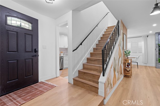Detail Gallery Image 9 of 43 For 16782 Heritage Ln, Huntington Beach,  CA 92647 - 4 Beds | 2 Baths