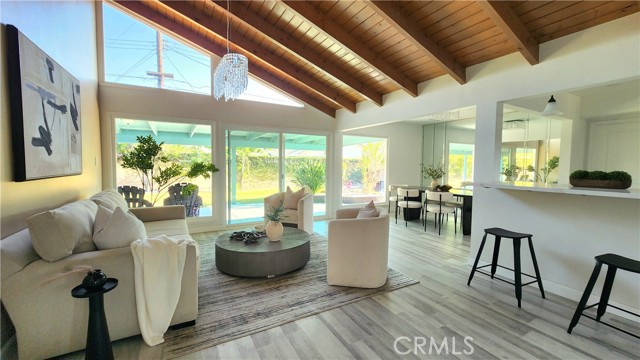 Detail Gallery Image 4 of 45 For 2408 E Briarvale Ave, Anaheim,  CA 92806 - 4 Beds | 2/1 Baths