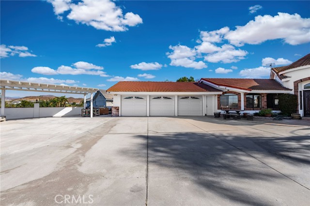 Detail Gallery Image 5 of 56 For 5850 Baldwin Ave, Jurupa Valley,  CA 92509 - 3 Beds | 2/1 Baths