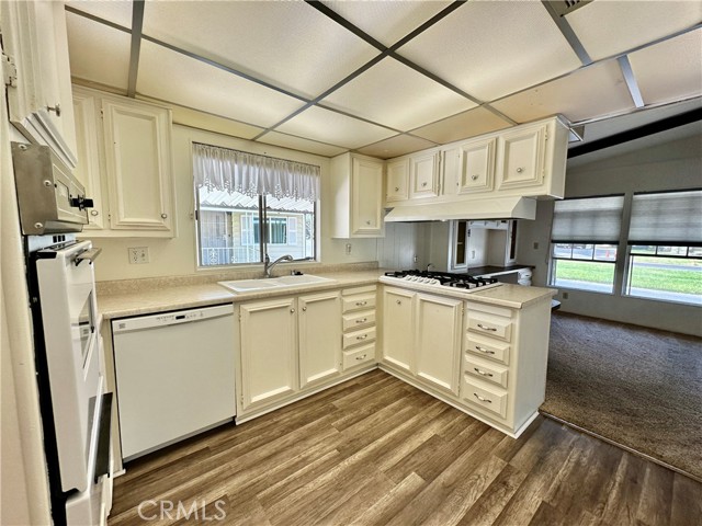 Detail Gallery Image 7 of 21 For 2230 Lake Park #142,  San Jacinto,  CA 92583 - 2 Beds | 2 Baths