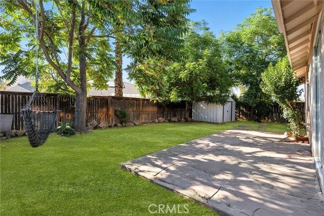 1063 Blackburn Way, Hemet CA: https://media.crmls.org/medias/99ee3cda-7f31-48ba-a207-58cd6697adab.jpg
