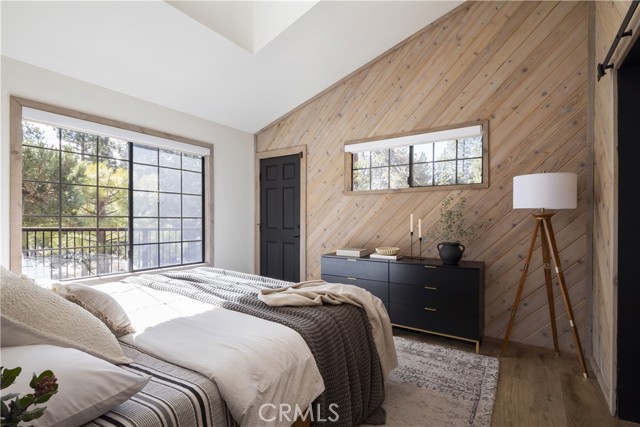 Detail Gallery Image 9 of 22 For 340 Crystal Lake Rd, Big Bear Lake,  CA 92315 - 4 Beds | 3 Baths