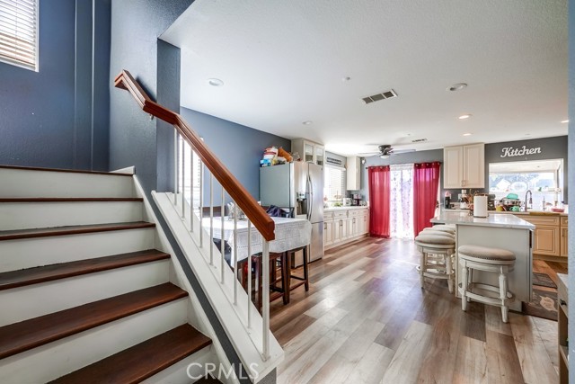 11484 Lime Orchard Lane, Fontana CA: https://media.crmls.org/medias/99f35eb1-2464-4149-be68-e4ebc79a2a45.jpg