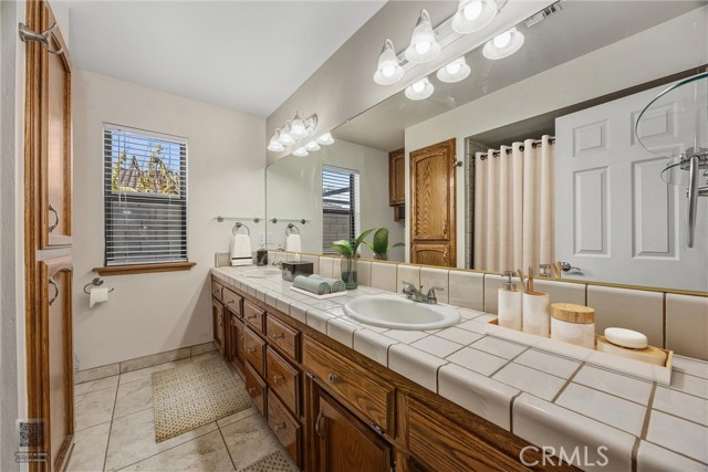 Detail Gallery Image 17 of 37 For 14825 Henderson Ave, Bakersfield,  CA 93314 - 3 Beds | 2 Baths