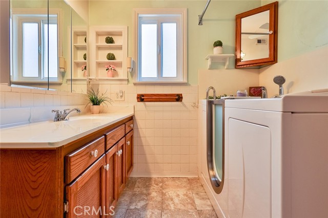 14758 Dunton Drive, Whittier CA: https://media.crmls.org/medias/99f4dab2-923d-4619-a7c4-56f33f53f038.jpg