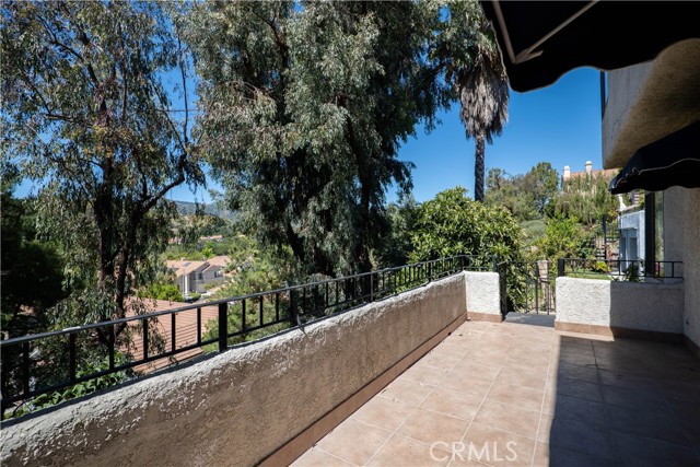 Detail Gallery Image 11 of 75 For 23450 Glenridge Dr, Newhall,  CA 91321 - 6 Beds | 4 Baths