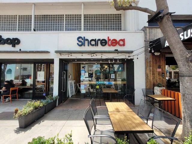 1055 Broxton Avenue, Los Angeles CA: https://media.crmls.org/medias/99f56b3b-d0d3-4822-9d6a-762e23e1a055.jpg